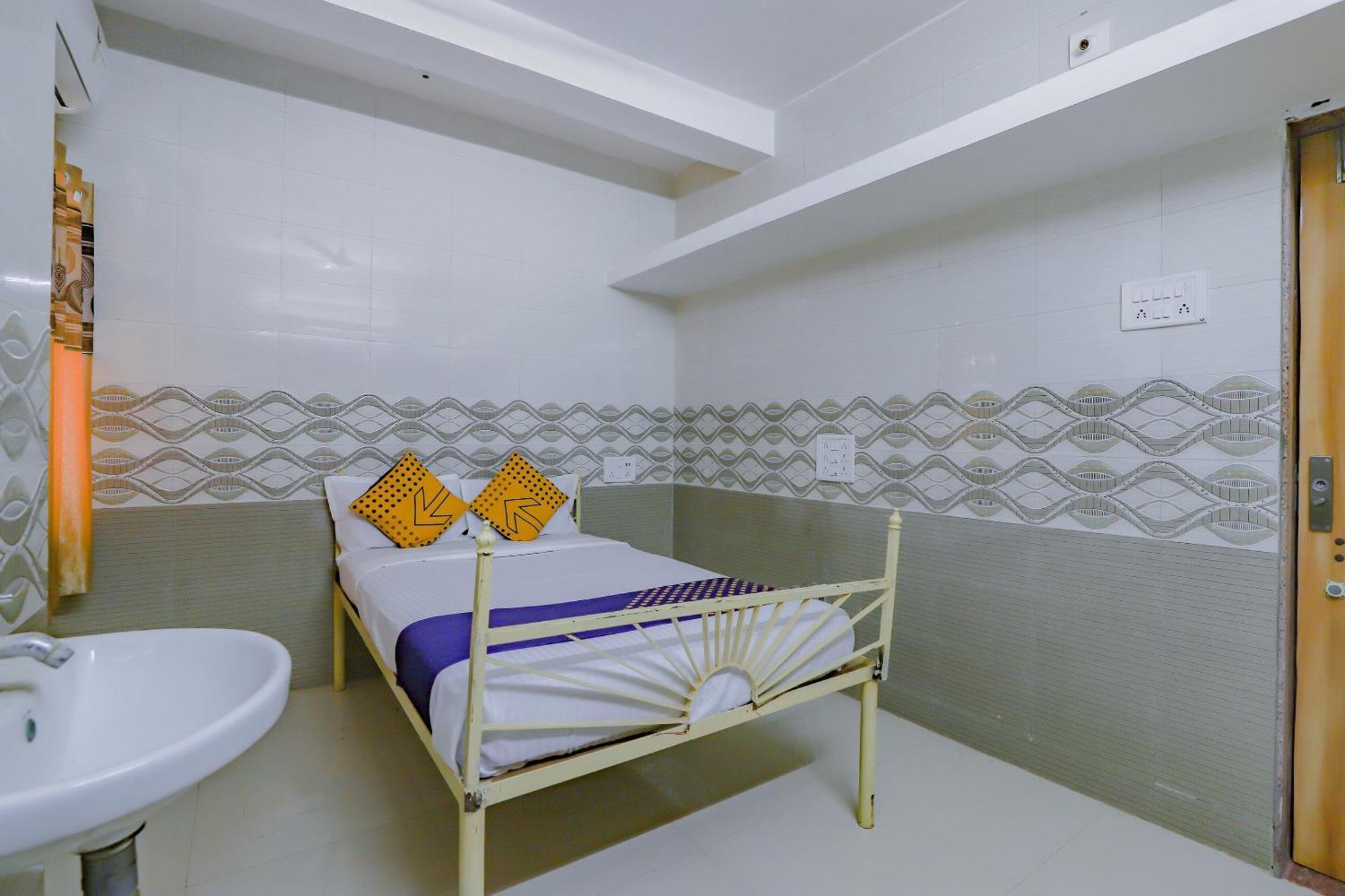 Spot On Jainsite Bhavan Palitana Exterior photo